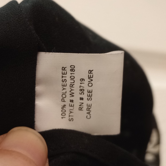 NOTATION BLACK WHITE FLORAL TOP SIZE 1X - Picture 11 of 13